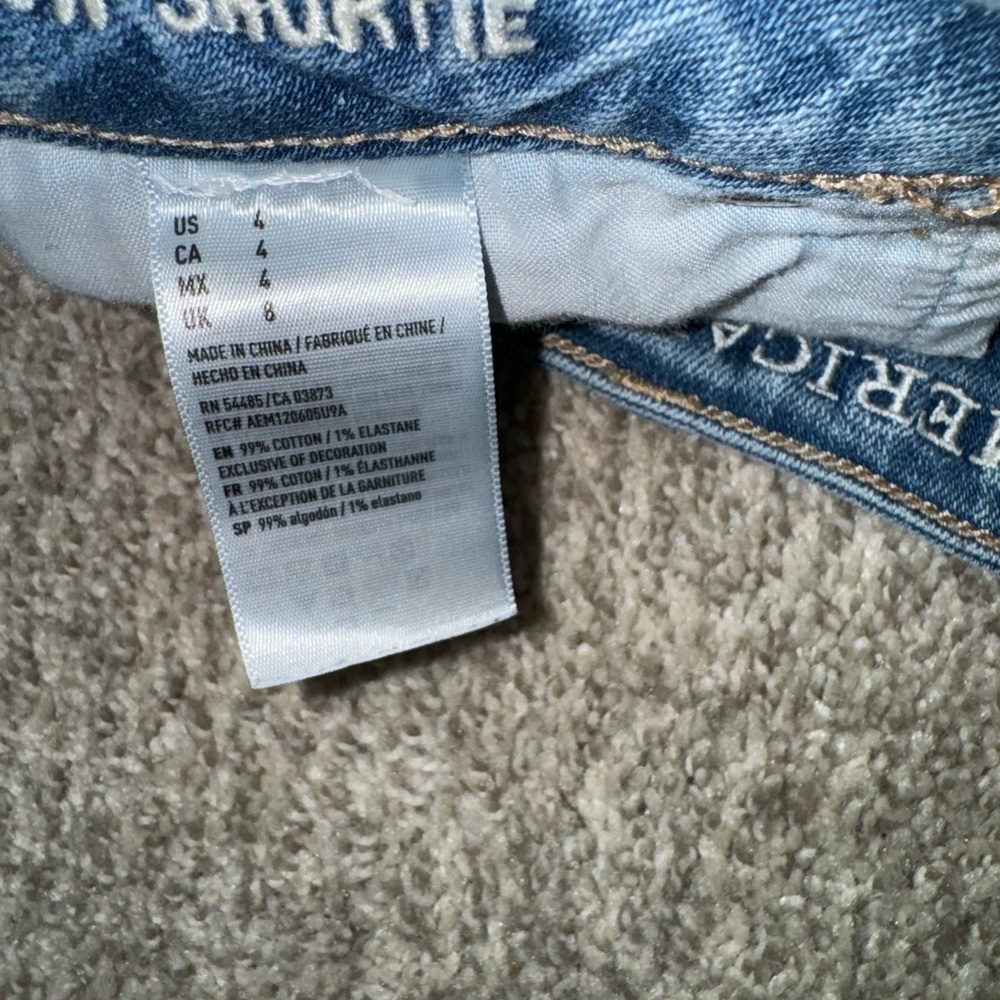 American Eagle Outfitters Blue Jean Shorts with Lace Pockets - Picture 4 of 5